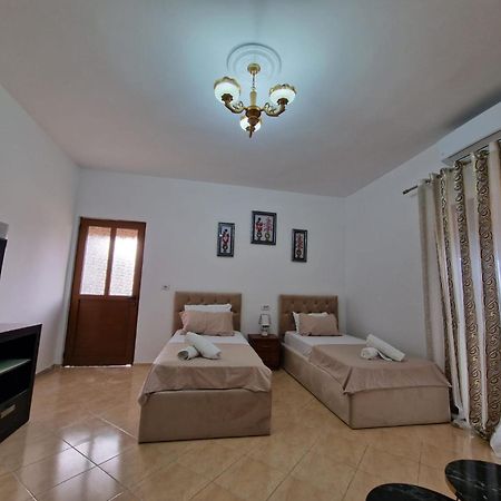 Villa Korado Sarandë 외부 사진